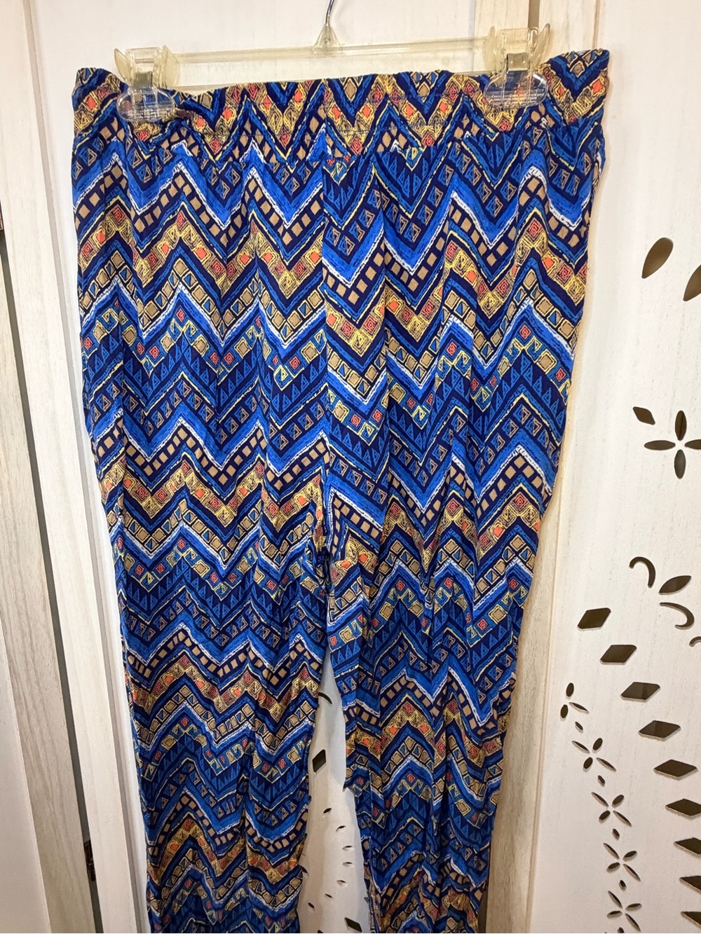 Forever 21 Blue Boho Print Pants - Picture 6 of 11